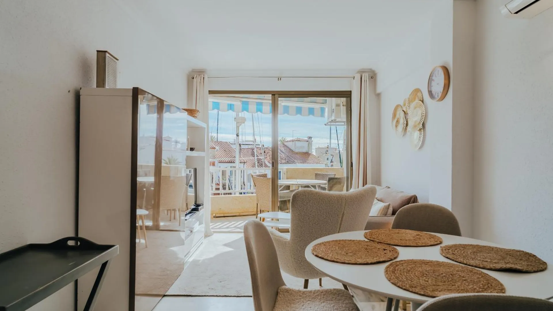 Farm stay Welcs Apartamento 208 Emp Cerca De La Playa Empuriabrava